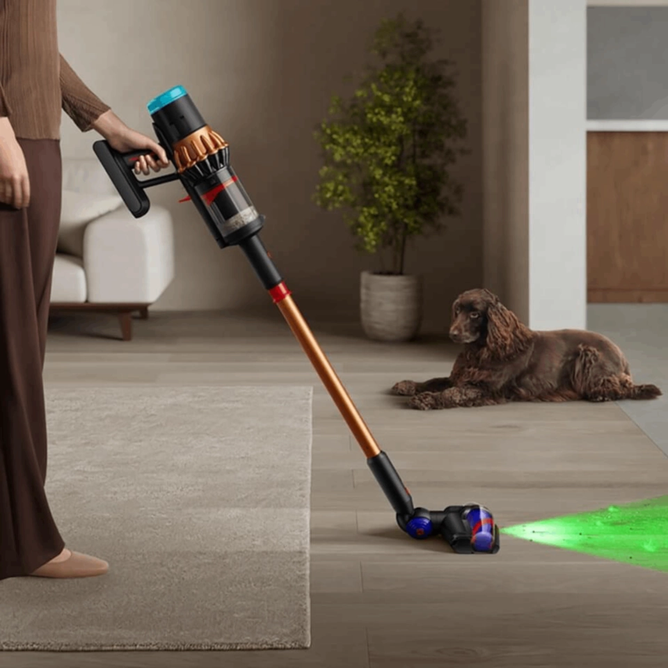 مكنسة كهربائية Dyson V16 Piston Animal Submarine نحاسي أسود