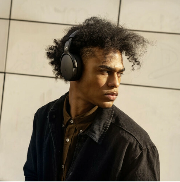 سماعة رأس لاسلكية Sennheiser HD 350BT باللون الأسود (508384)