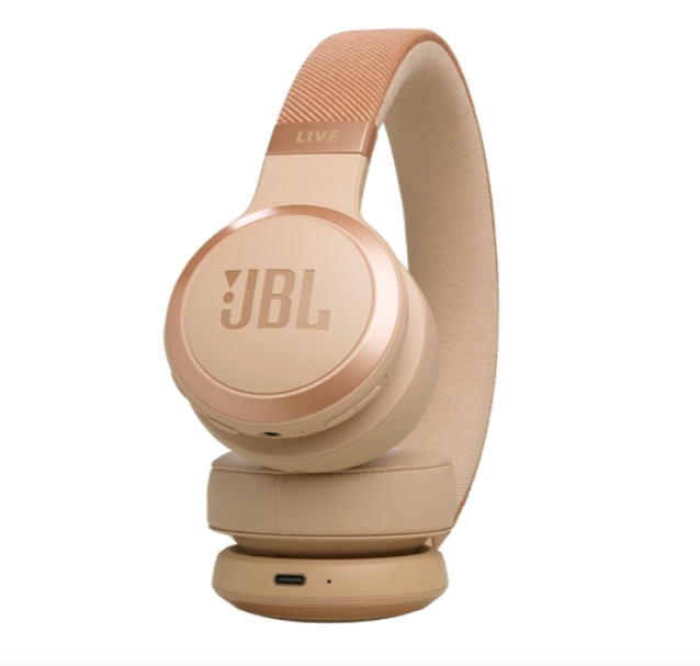 سماعات أذن لاسلكية JBL Live 670NC باللون الرملي